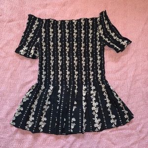 JAPNA OFF THE SHOULDER FLOWY FLORAL TOP